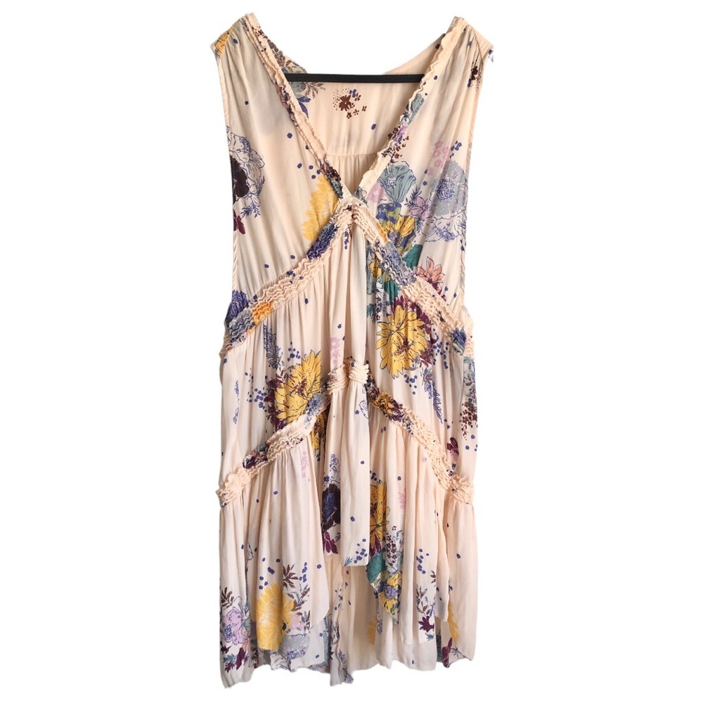 FREE PEOPLE Floral Ruffle V Neck Flowy Top - Size Small / Medium